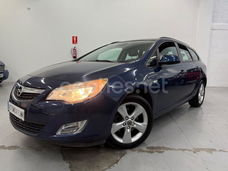 Azul Usado 2011 Opel Astra Sport Berlina | 4490 € (Buen precio) - Imagen 1/4