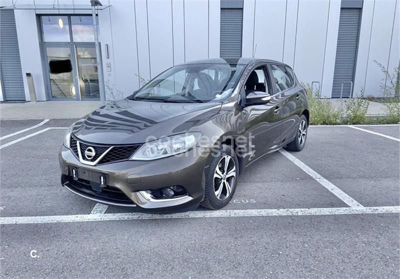 Usado Nissan Pulsar Tekna 110 HP (80 kW) 2019 Castanho Sedan