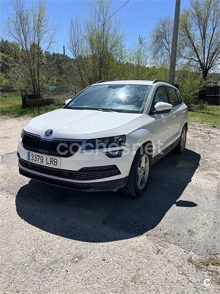Usado Skoda Karoq Ambition 150 CV (110 kW) 2021 Blanco SUV