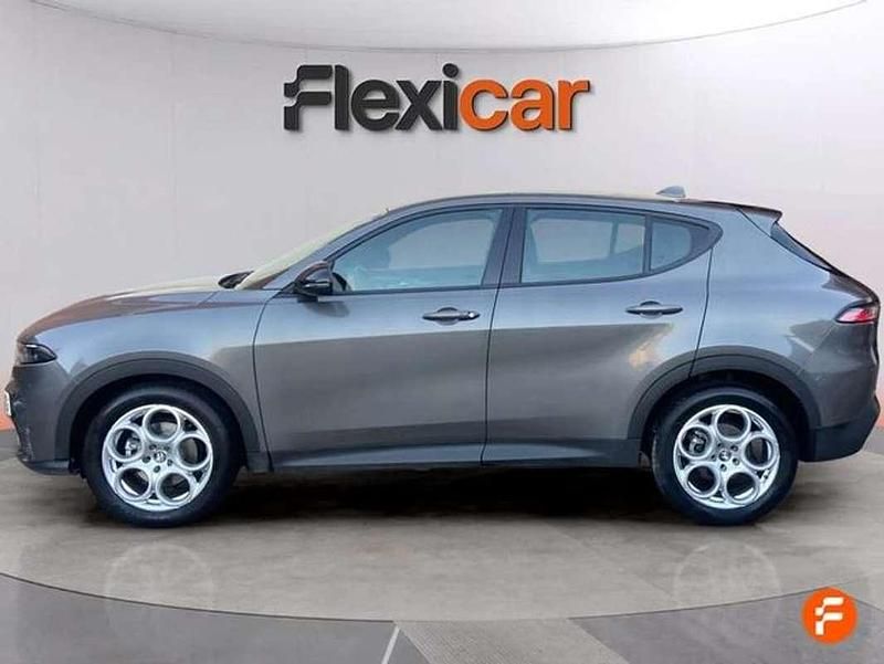 Usado Alfa Romeo Tonale Sprint 131 CV (96 kW) 2023 Gris SUV