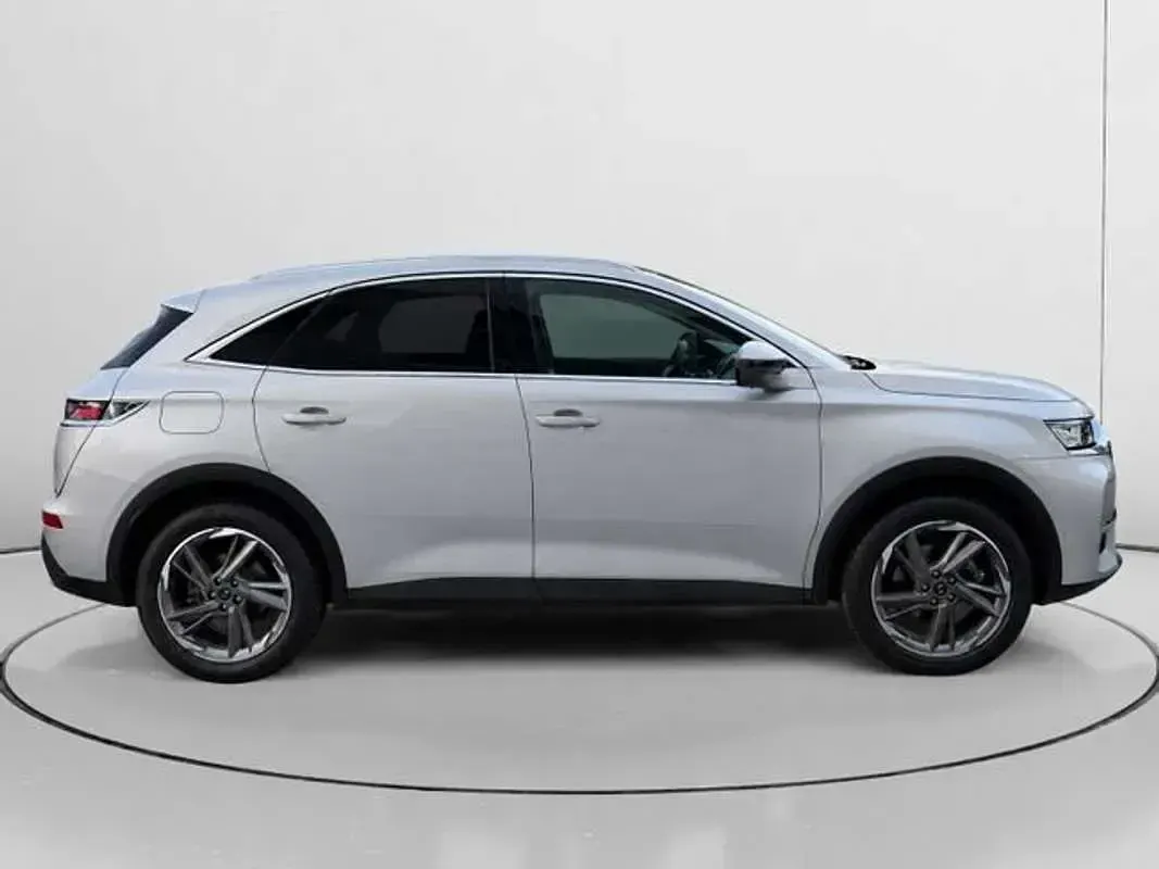 Usado DS Automobiles DS7 Crossback Bastille Plus 131 CV (96 kW) 2022 Gris SUV