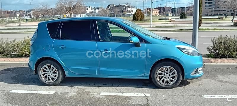 Usado Renault Scénic III Dynamique 130 CV (95 kW) 2013 Azul Monovolumen