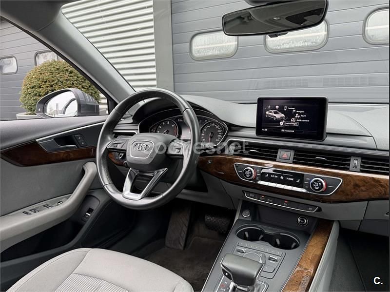 Usado Audi A4 190 CV (139 kW) 2016 Gris / plata Berlina