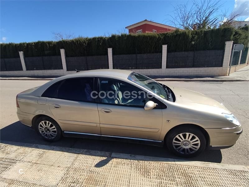 Usado Citroën C5 110 HP (80 kW) 2006 Bege Sedan