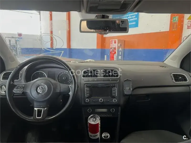 Usado VW Polo Advance 90 CV (66 kW) 2010 Azul Utilitario