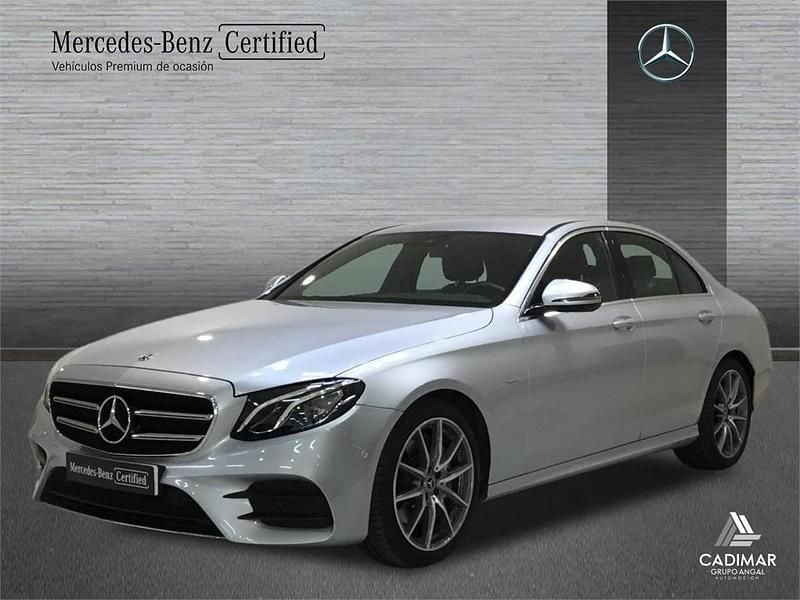 Gris Usado 2019 Mercedes E200 AMG line Berlina | 32.900 € (Precio justo) - Imagen 1/4