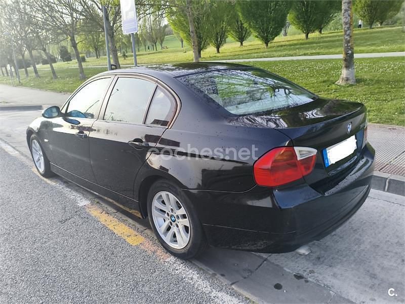 Usado BMW 318 122 HP (89 kW) 2007 Preto Sedan