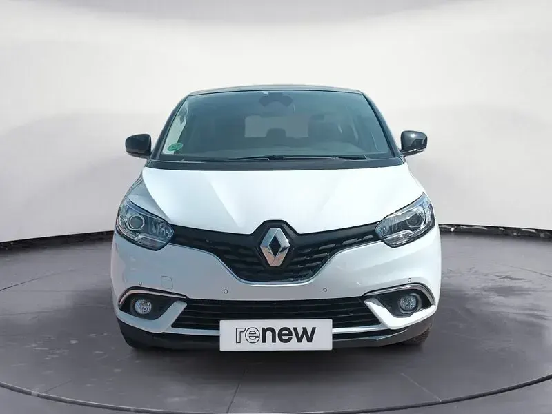 Usado Renault Scenic E-Tech Zen 160 CV (117 kW) 2018 Blanco Monovolumen