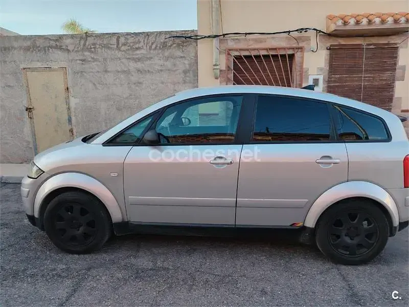 Usado Audi A2 75 CV (55 kW) 2000 Gris / plata Utilitario