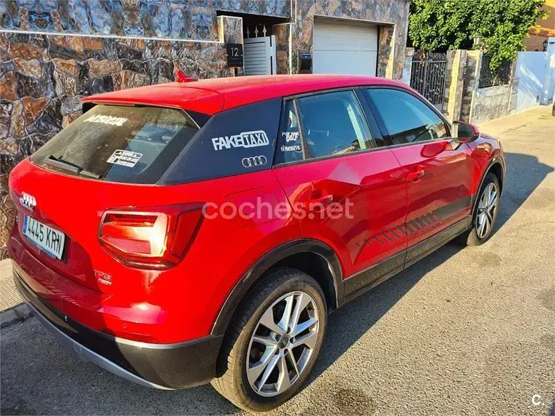 Usado Audi Q2 Sport 116 CV (85 kW) 2018 Rojo SUV