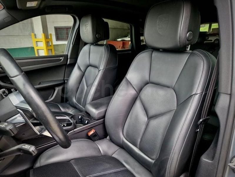 Usado Porsche Macan 245 CV (180 kW) 2021 Gris / plata SUV