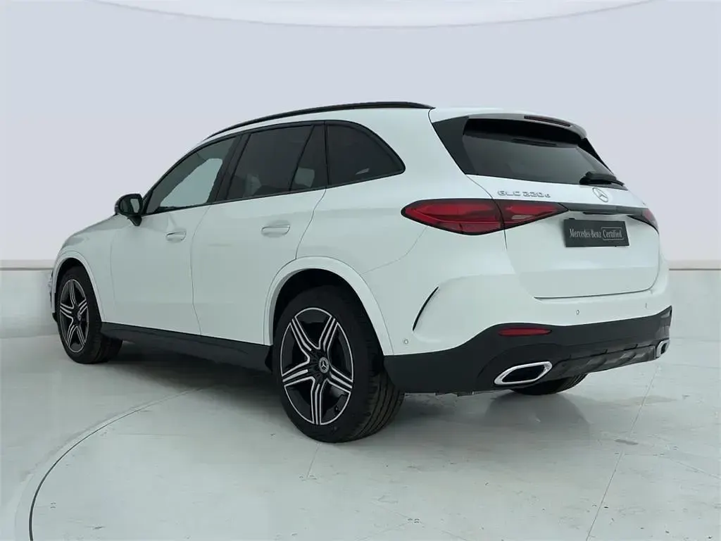 Usado Mercedes GLC220 197 CV (144 kW) 2025 Blanco polar SUV