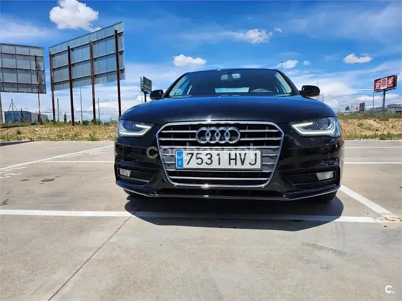 Usado Audi A4 Advanced 150 CV (110 kW) 2014 Negro Berlina