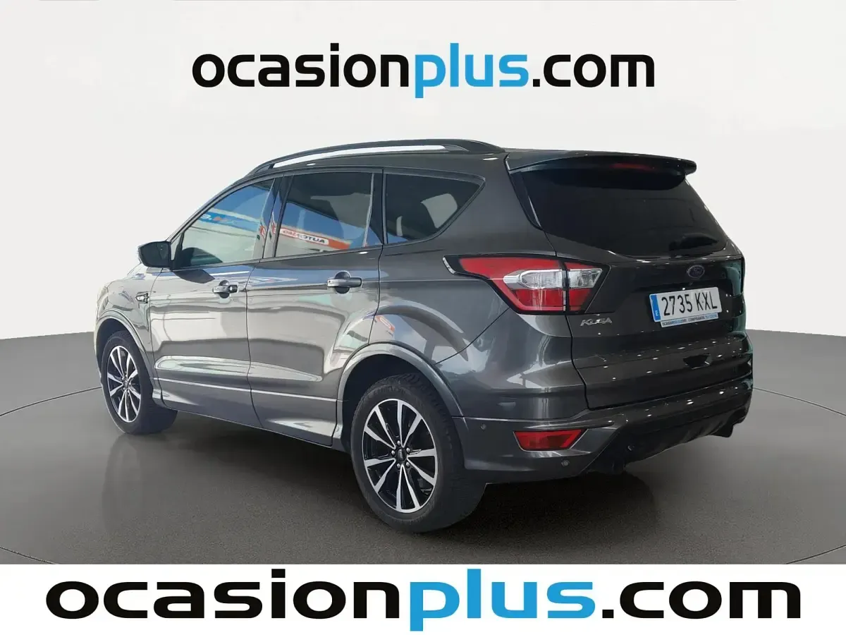 Usado Ford Kuga ST-Line 150 CV (110 kW) 2019 Gris SUV