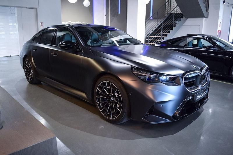 Gris Usado 2025 BMW M5 Comfort Edition Berlina | 158.900 € - Imagen 1/4