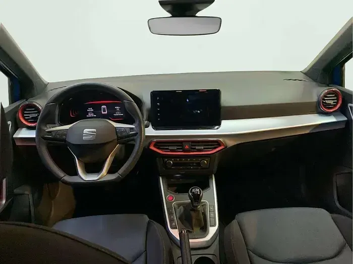 Usado Seat Arona FR 115 CV (84 kW) 2025 Azul SUV