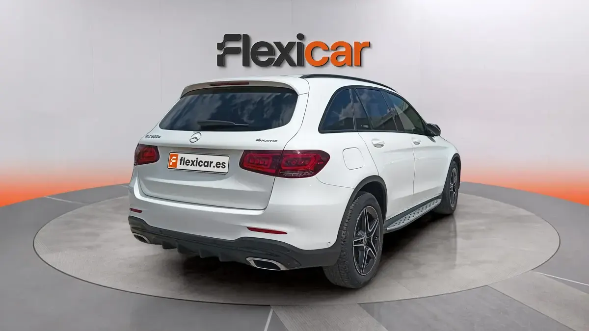Usado Mercedes GLC200 163 CV (119 kW) 2022 Blanco SUV