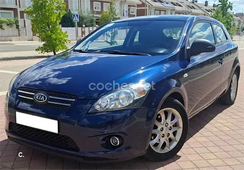 Usado Kia ProCeed Active 115 CV (84 kW) 2009 Azul Utilitario
