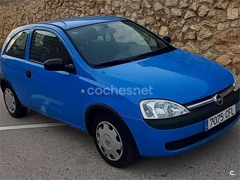 Usado Opel Corsa Edition 75 CV (55 kW) 2003 Azul Berlina