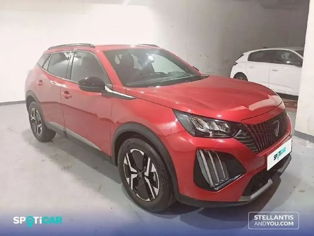 Usado Peugeot 2008 Allure 102 CV (75 kW) 2024 Rojo SUV