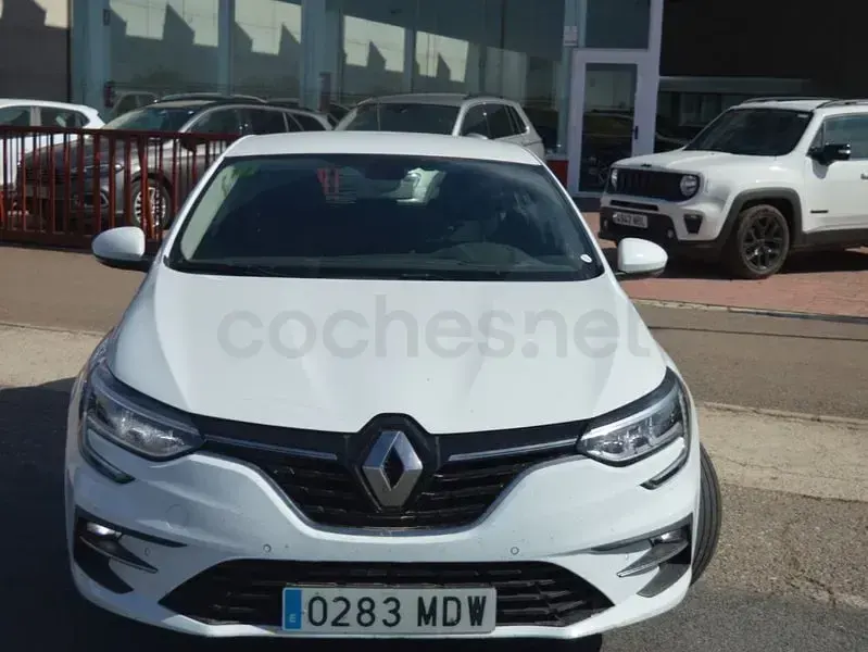 Usado Renault Mégane II Equilibre 115 CV (84 kW) 2023 Blanco Berlina