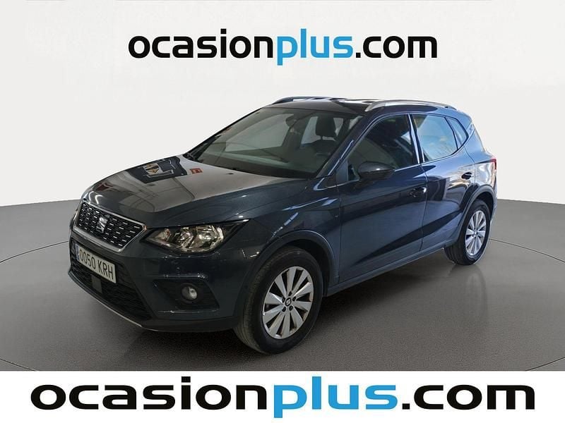 Usado Seat Arona Ecomotive 116 CV (85 kW) 2018 Gris SUV