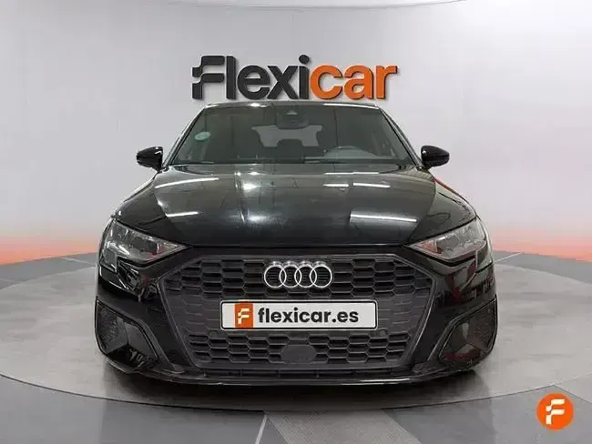 Usado Audi A3 150 CV (110 kW) 2019 Negro Berlina