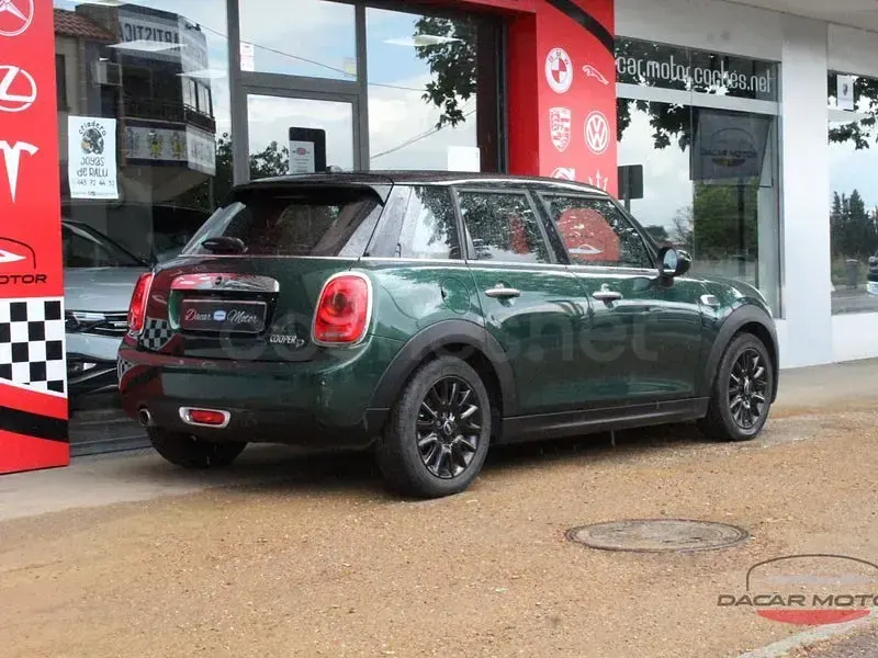 Usado Mini Cooper D 116 CV (85 kW) 2017 Verde Utilitario