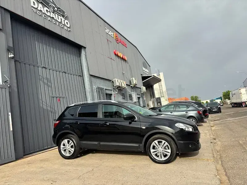 Usado Nissan Qashqai Acenta 150 CV (110 kW) 2011 Negro SUV