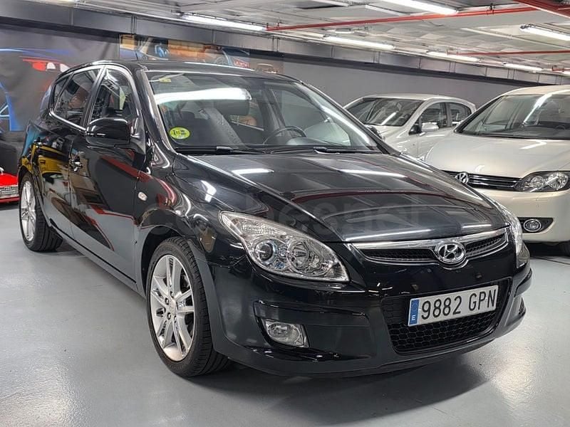 Usado Hyundai i30 Sport 115 CV (84 kW) 2010 Negro Berlina