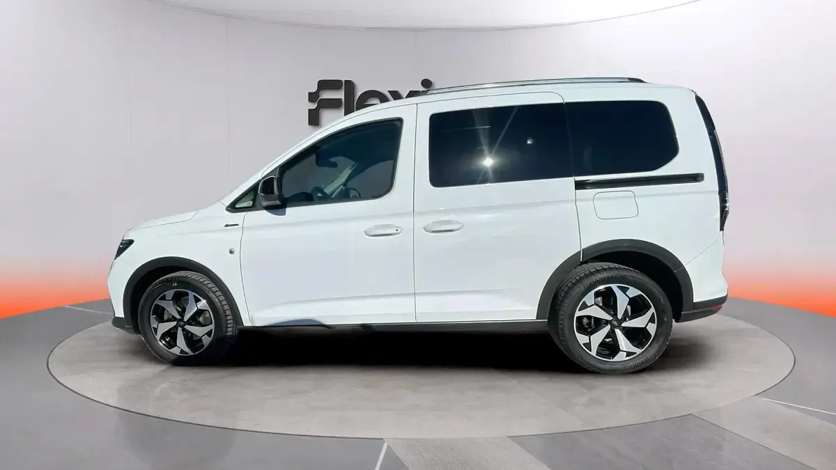 Usado Ford Tourneo Connect Active 114 CV (83 kW) 2023 Blanco Monovolumen