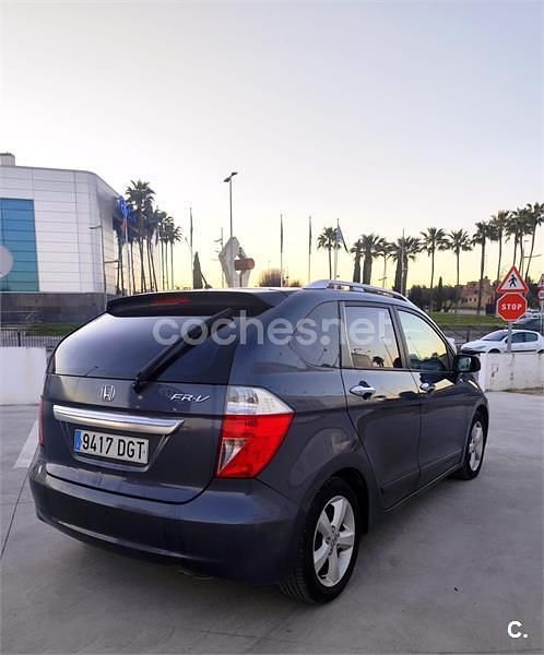 Usado Honda FR-V Executive 150 CV (110 kW) 2005 Gris / plata Monovolumen