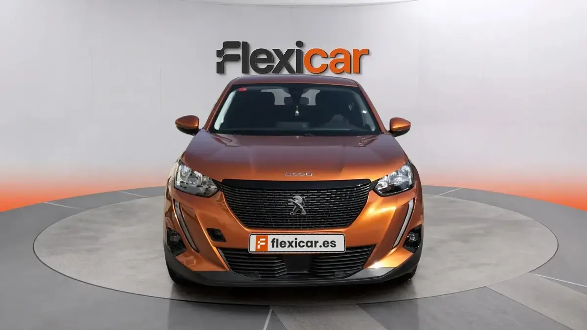 Usado Peugeot 2008 Active 110 CV (80 kW) 2021 Naranja SUV