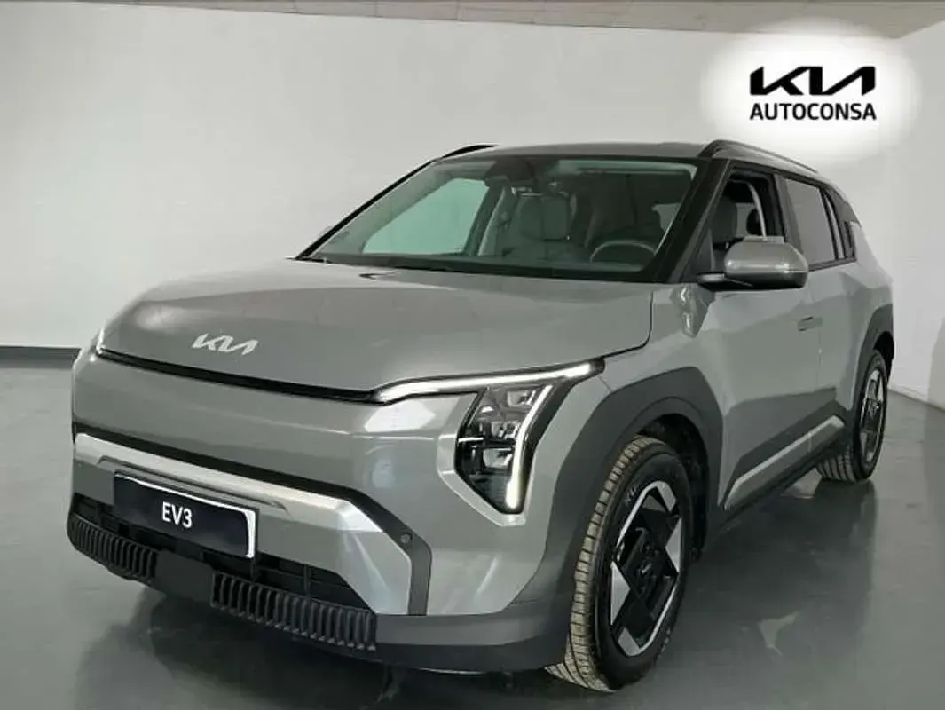 Käytetty Kia EV3 Earth 150 kW (204 HP) 2025 Harmaa Katumaasturi