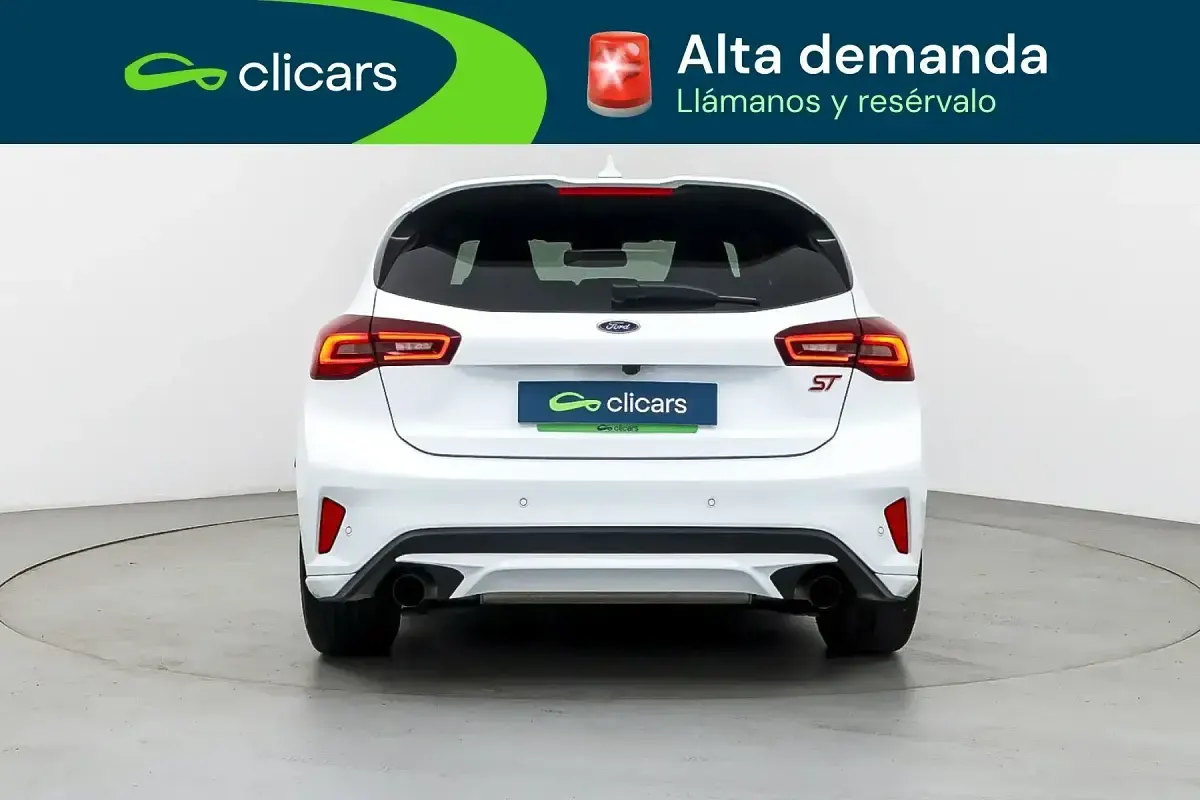 Usado Ford Focus ST 280 CV (205 kW) 2024 Blanco Berlina