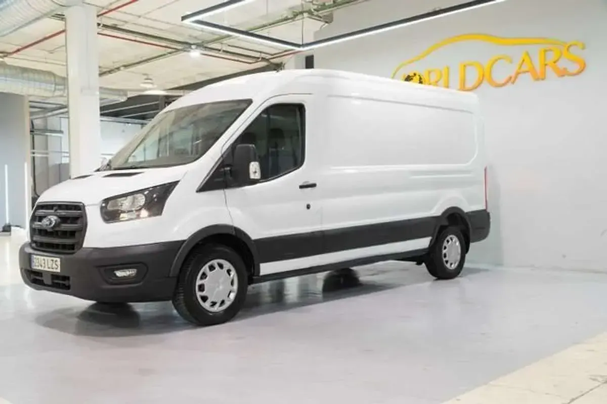 Usado Ford Transit Trend 131 CV (96 kW) 2022 Blanco Van