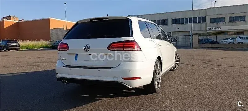 Usado VW Golf VII GTD 184 CV (135 kW) 2018 Blanco Familiar