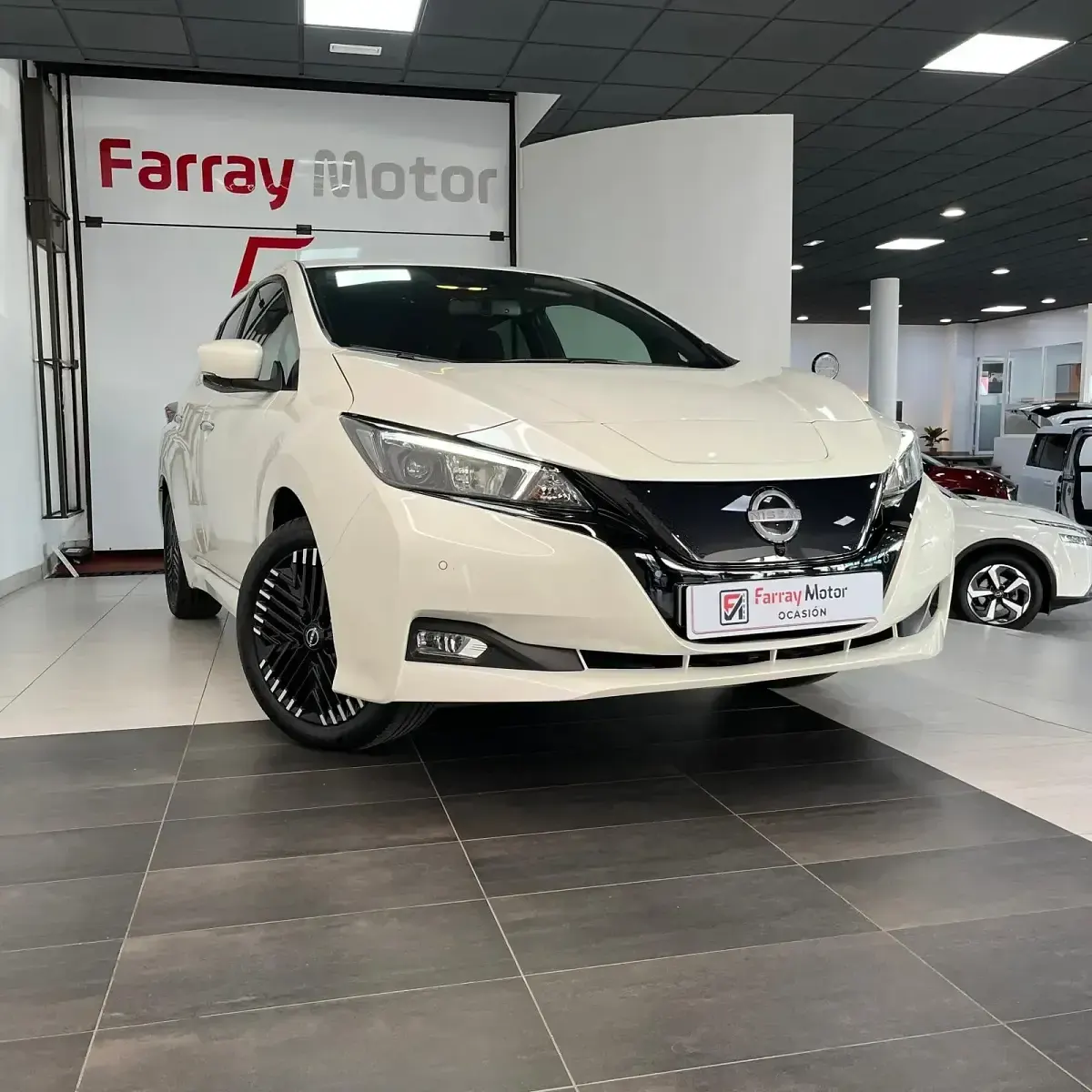 Novo Nissan Leaf N-Connecta 110 kW (150 HP) 2025 Branco Citadino