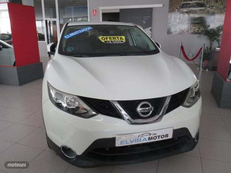 Blanco Usado 2015 Nissan Qashqai N-Connecta SUV | 13.000 € (Un poco caro) - Imagen 1/4