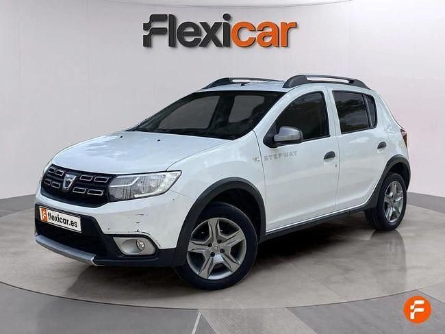 Usado Dacia Sandero Stepway Ambiance 90 CV (66 kW) 2018 Blanco Utilitario