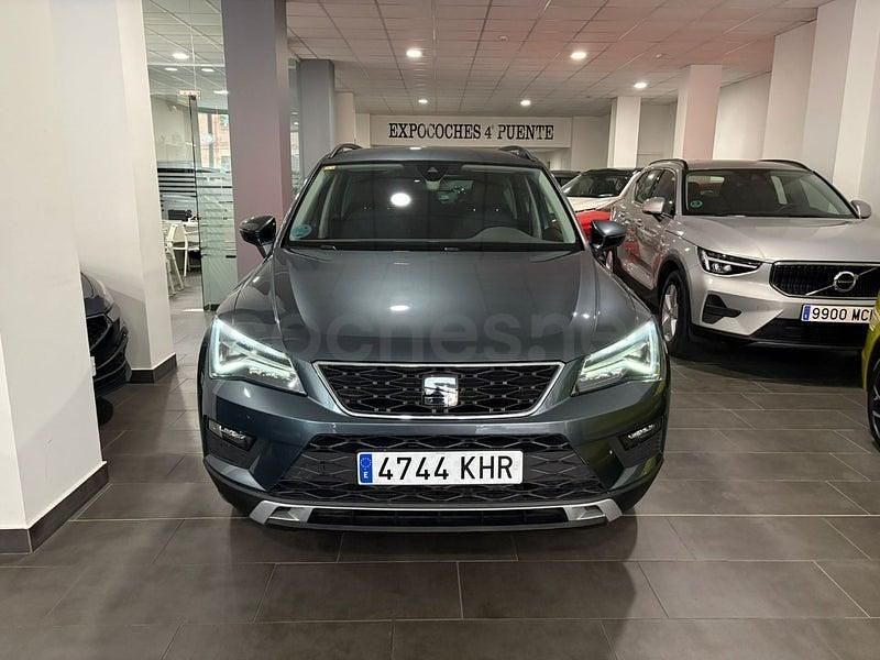 Usado Seat Ateca Style 150 CV (110 kW) 2018 Gris / plata SUV