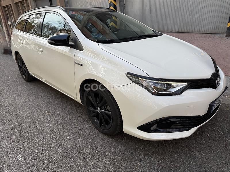 Blanco Usado 2017 Toyota Auris Hybrid Edition Familiar | 15.200 € (Precio justo) - Imagen 1/4