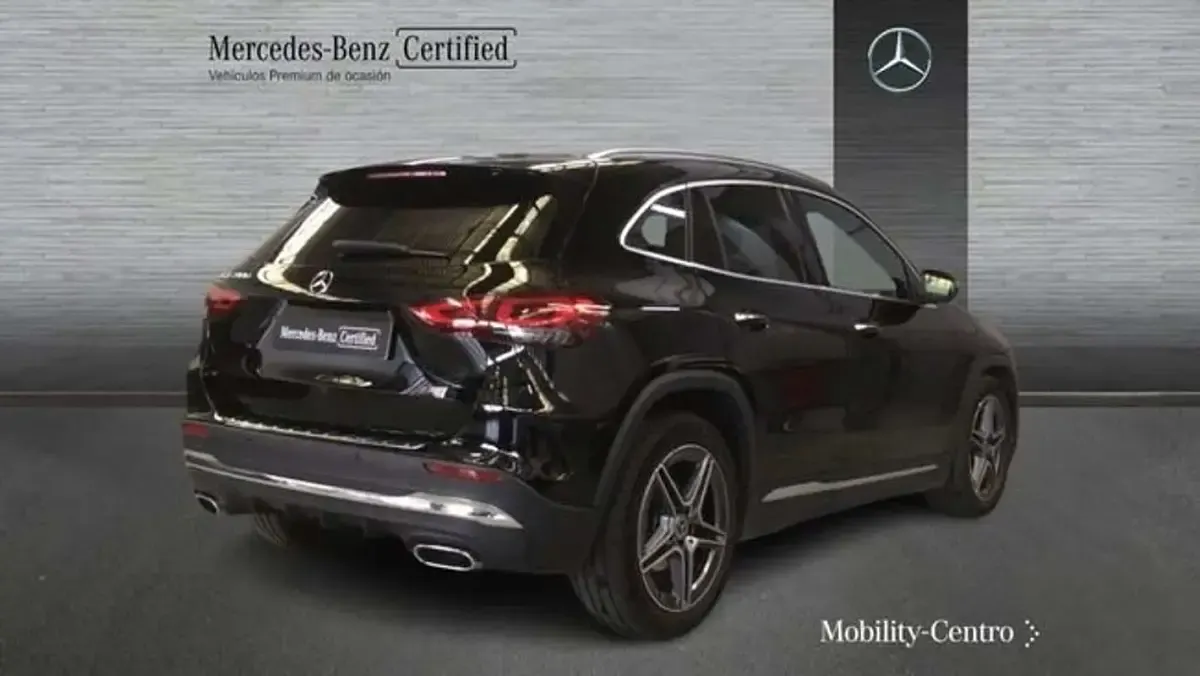 Usado Mercedes GLA200 150 CV (110 kW) 2023 Negro SUV