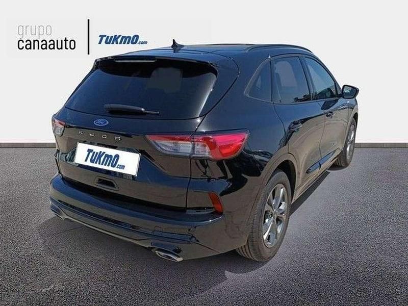 Usado Ford Kuga Trend 150 CV (110 kW) 2021 Negro SUV
