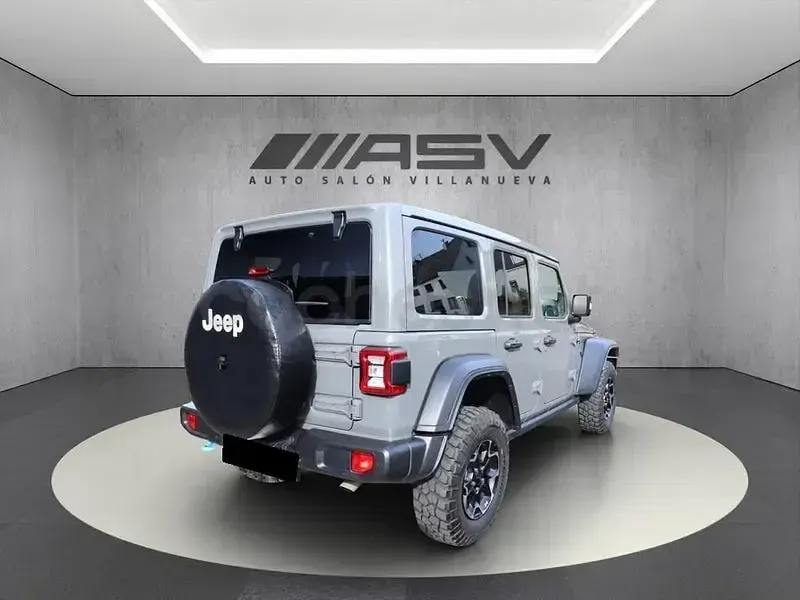 Usado Jeep Wrangler Rubicon 381 CV (280 kW) 2021 Gris / plata SUV