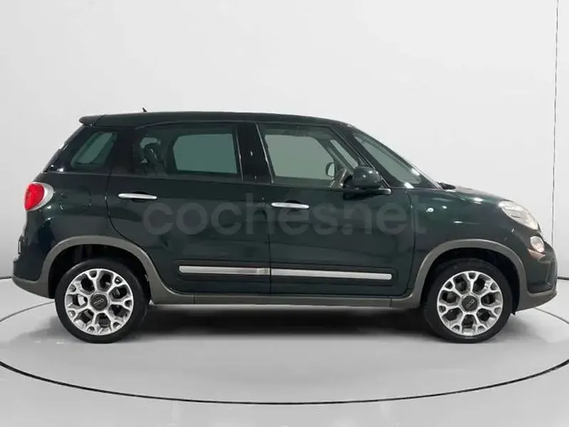 Usado Fiat 500L Trekking 85 CV (62 kW) 2014 Verde Monovolumen