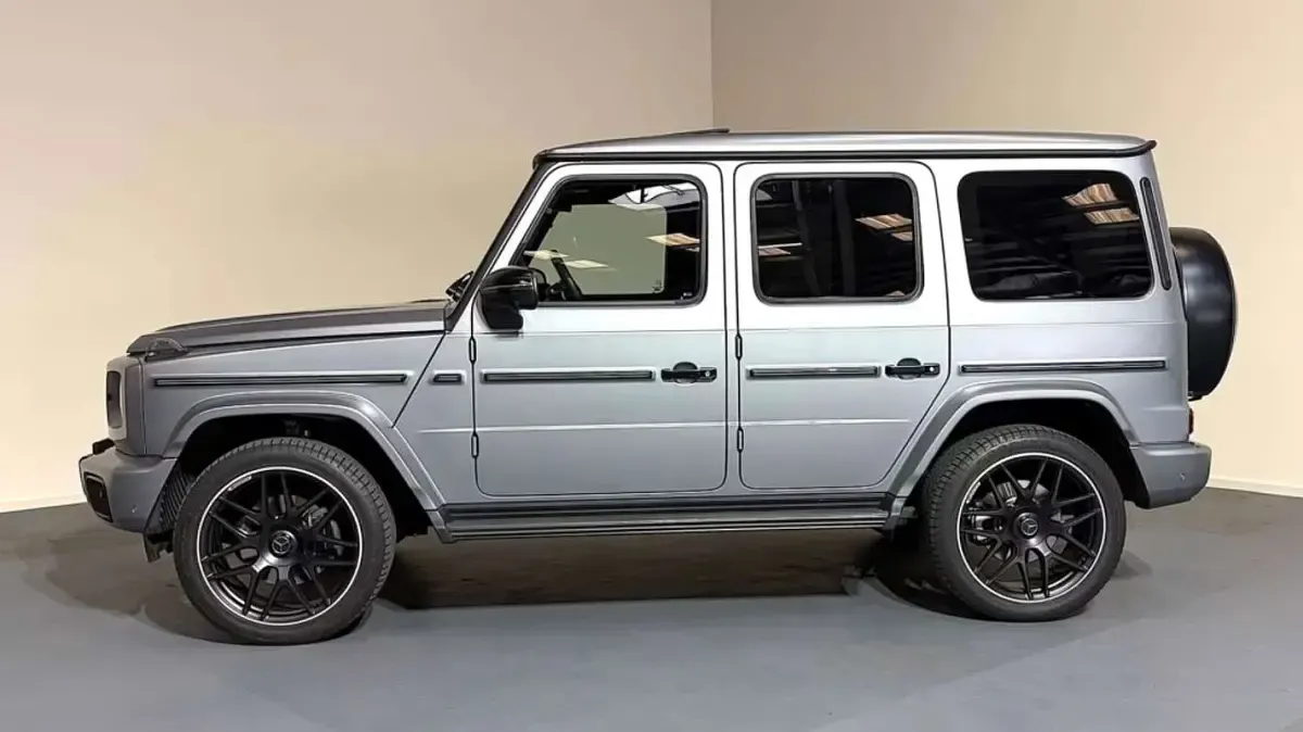 Usado Mercedes G450 Exclusive 367 CV (269 kW) 2025 Gris SUV