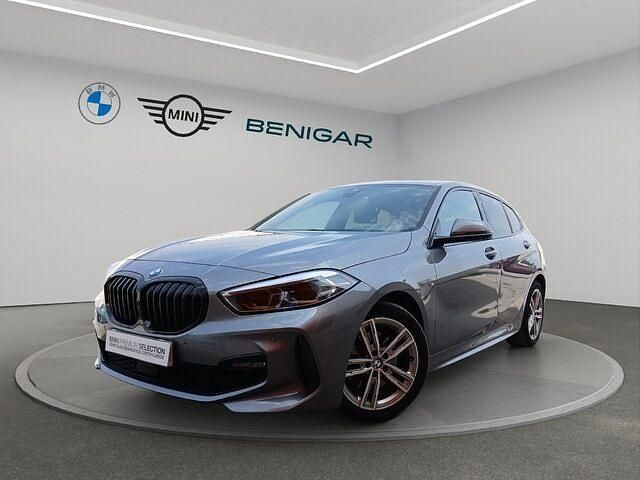 Gris Usado 2023 BMW 118 Comfort Edition Utilitario | 31.500 € (Precio justo) - Imagen 1/4