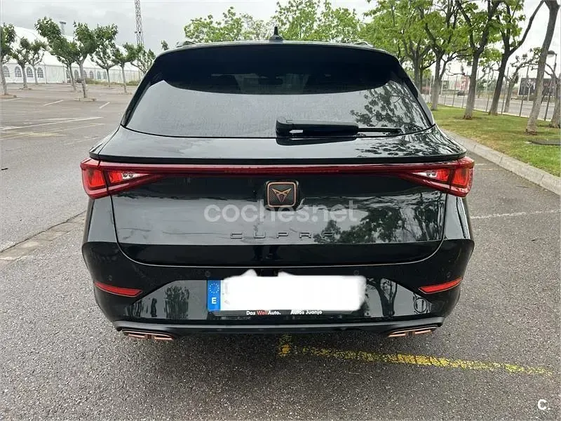 Usado Cupra Leon VZ 245 CV (180 kW) 2024 Negro Familiar
