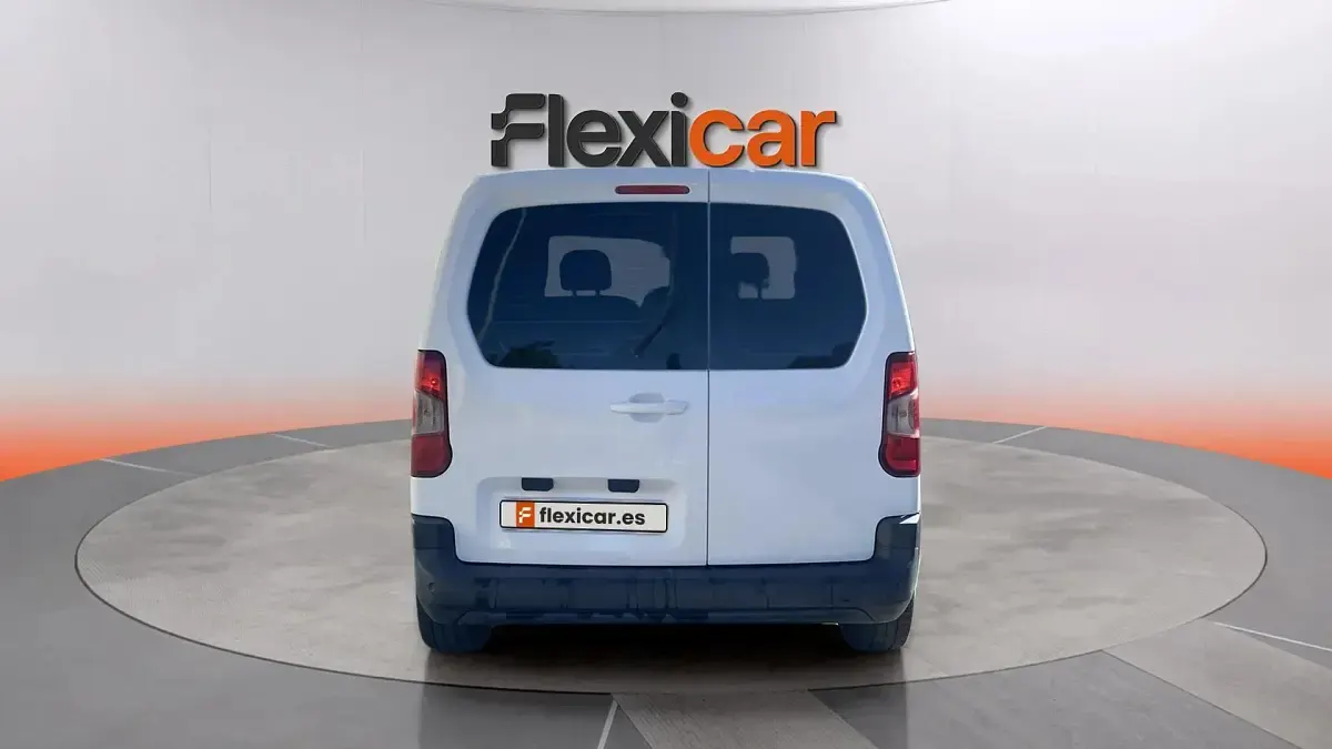 Usado Citroën Berlingo Feel 102 CV (75 kW) 2019 Blanco Monovolumen